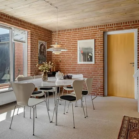 Casa de Férias Zina - 50m From The Sea By Interhome